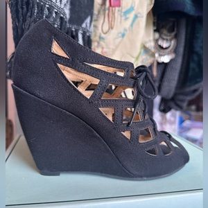 Mia Girl, size 8, black lace up wedge